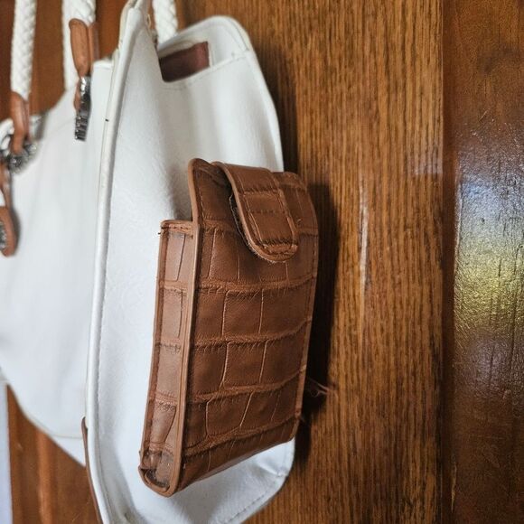 Bueno White Cognac Faux Leather Shoulder Purse Bag Key Cell Pockets Country Chic - Picture 10 of 15